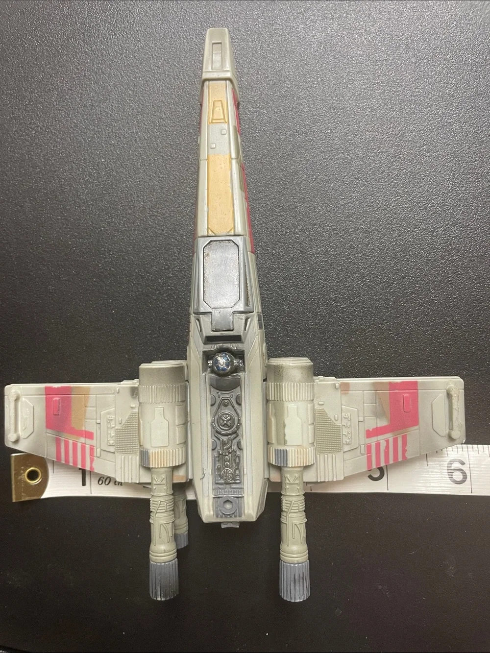 Hasbro 2002 Star Wars Luke Skywalker  X-Wing Fighter Toy with R2D2